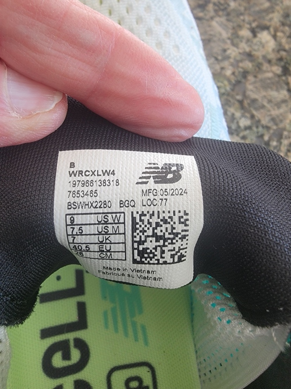 New Balance Women's SuperComp Trainer size 9 EUC - Picture 9 of 9